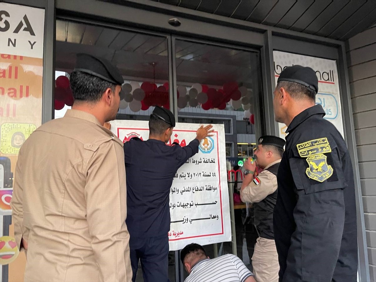 Irak'ın Kerkük kentinde yapılan denetimlerde 80'in üzerinde alışveriş merkezi ve katlı işyeri...
