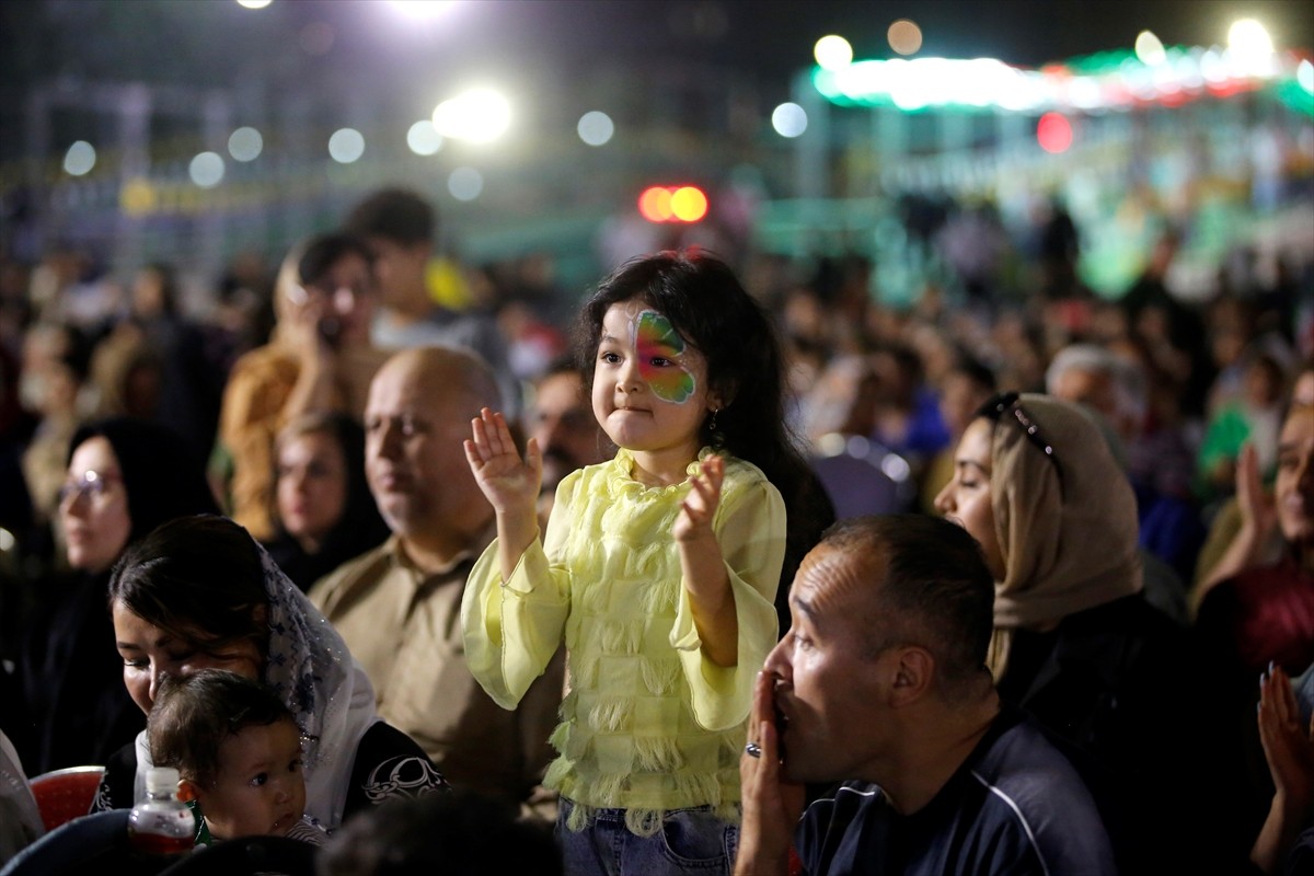 İran'ın başkenti Tahran'da Hazreti Muhammed’in doğum yıldönümü dolayısıyla etkinlik düzenlendi....