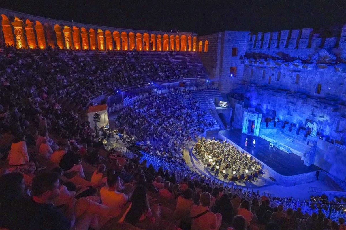 İtalyan Giacomo Puccini'nin başyapıtı "Tosca" operası 32. Uluslararası Aspendos Opera ve Bale...