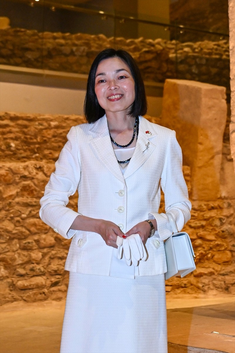 Japonya Altes Prensesi Akiko Mikasa (ortada), Şanlıurfa Arkeoloji Müzesi'ni ziyaret etti. Ziyareti...