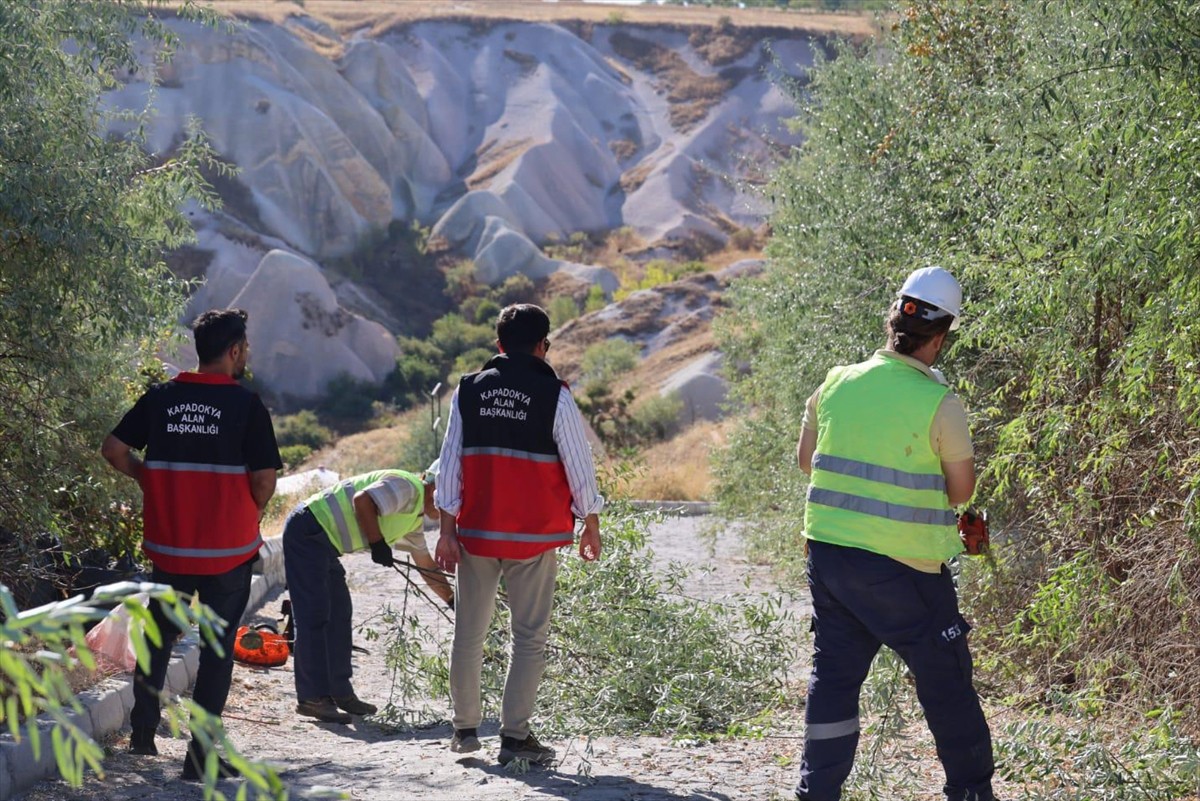 Kapadokya Alan Başkanlığı, turistlerin uğrak noktası vadilerde doğal dokunun korunması amacıyla...