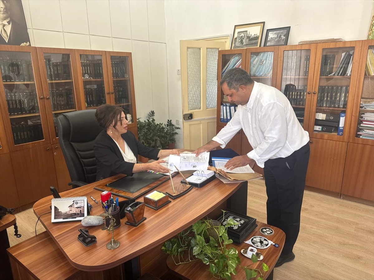 Kuzey Kıbrıs Türk Cumhuriyeti'nde (KKTC) 19 Ekim'de yapılacak Cumhurbaşkanı Seçimi'nin ilk turu...