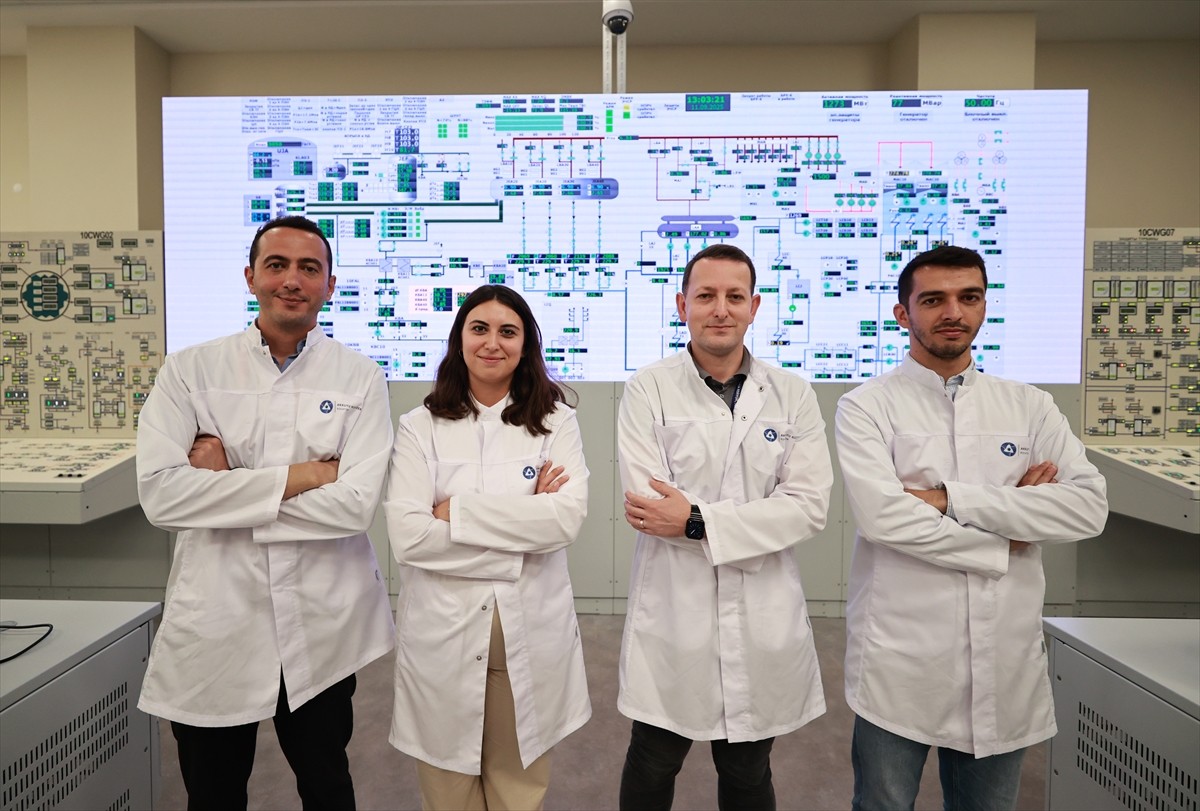 Mersin'de yapımı süren Akkuyu Nükleer Güç Santrali'nde (NGS) çalışan Türk mühendisler, projeyi...