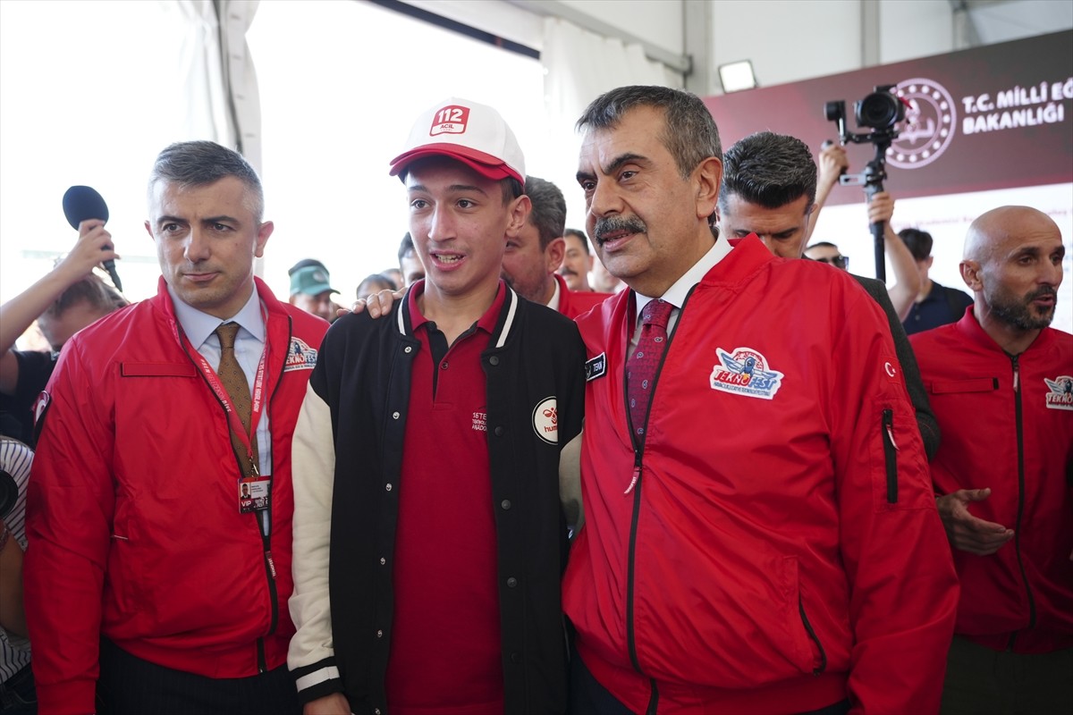 Milli Eğitim Bakanı Yusuf Tekin, Sanayi ve Teknoloji Bakanlığı ile Türkiye Teknoloji Takımı Vakfı...