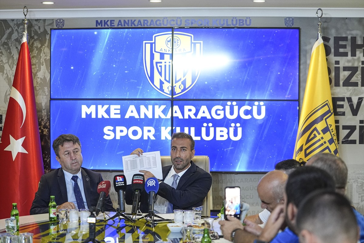  Nesine 2. Lig'de mücadele eden MKE Ankaragücü'nün başkanı Gazi Ercüment Tekin, Beştepe...