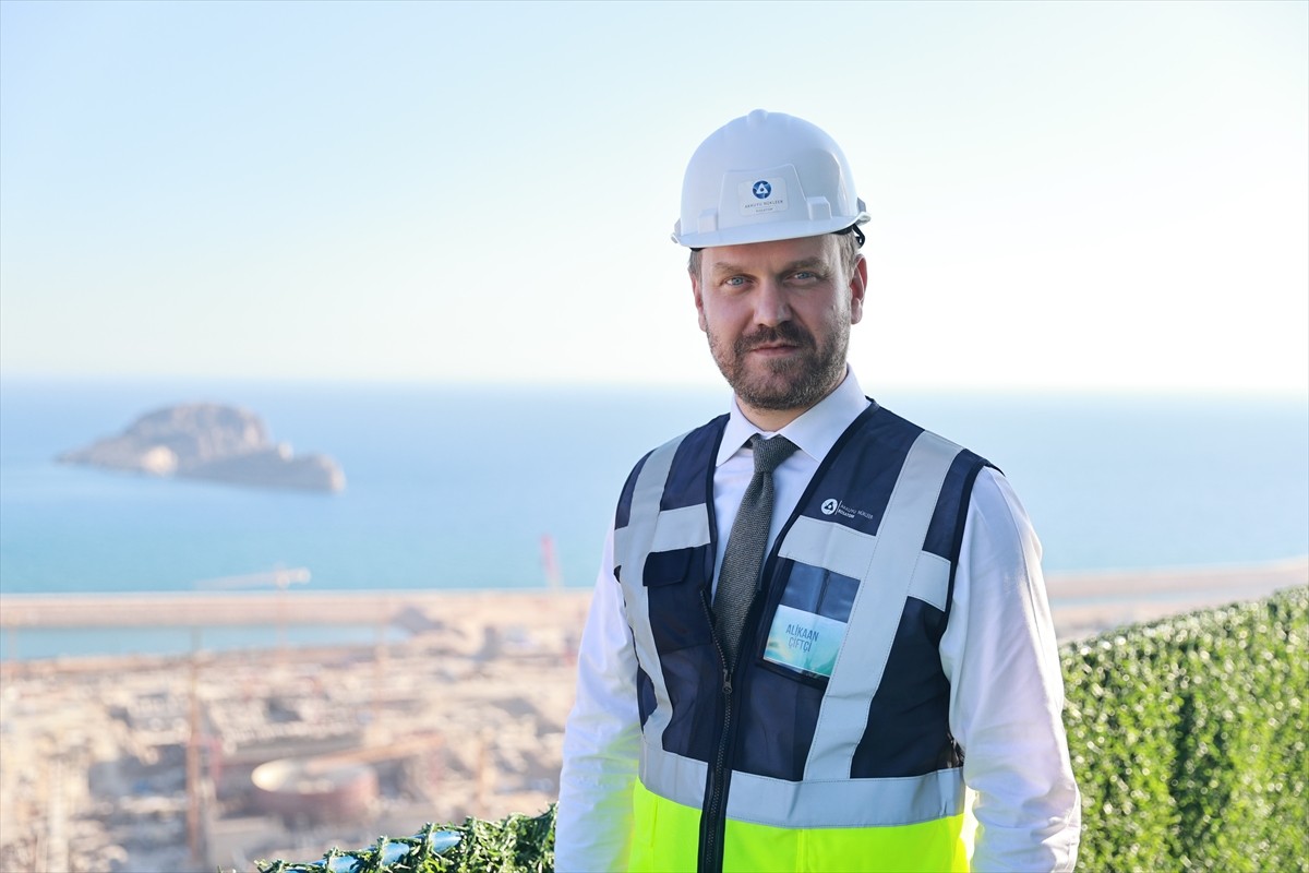 Nükleer Sanayi Derneği Başkanı Alikaan Çiftçi, Mersin'in Gülnar ilçesinde  inşası devam eden...