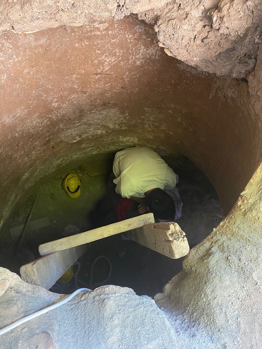 Samsun'da, rüyasında define gördüğü gerekçesiyle tünel kazan anne ile oğlu suçüstü...