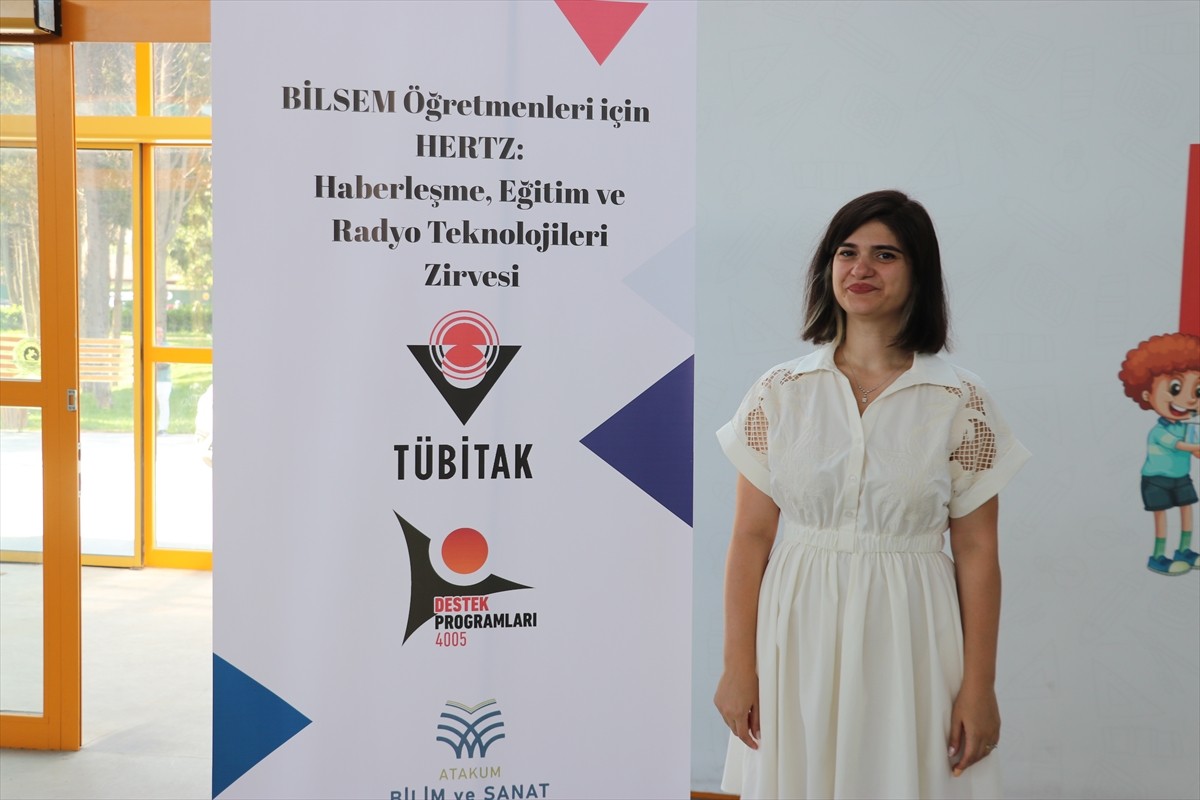 Samsun Atakum Bilim ve Sanat Merkezi'nde, "BİLSEM Öğretmenleri için HERTZ: Haberleşme, Eğitim ve...