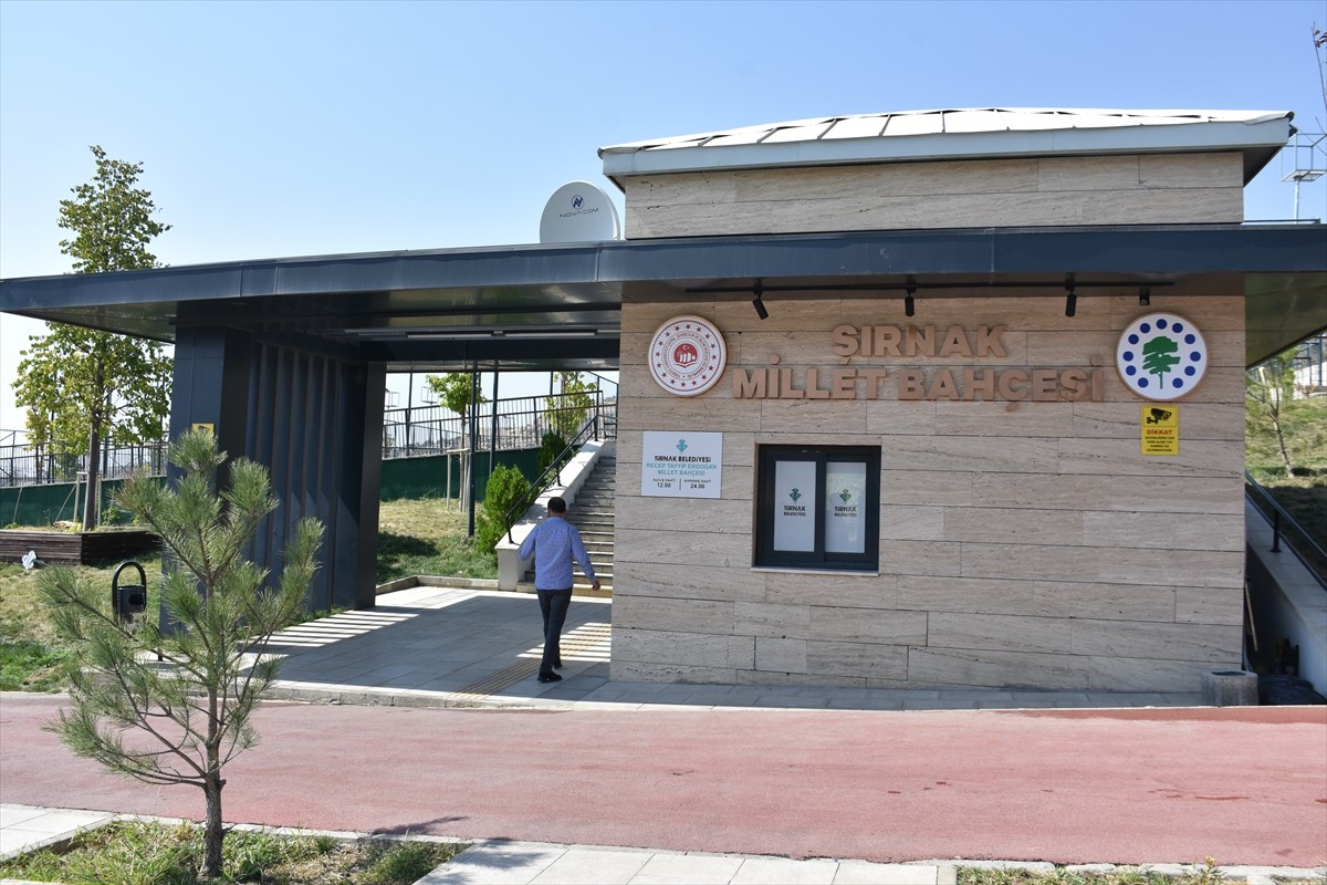 Şırnak'ta hizmete açılan Millet Bahçesi, sosyal donatı alanlarıyla vatandaşların uğrak noktası...