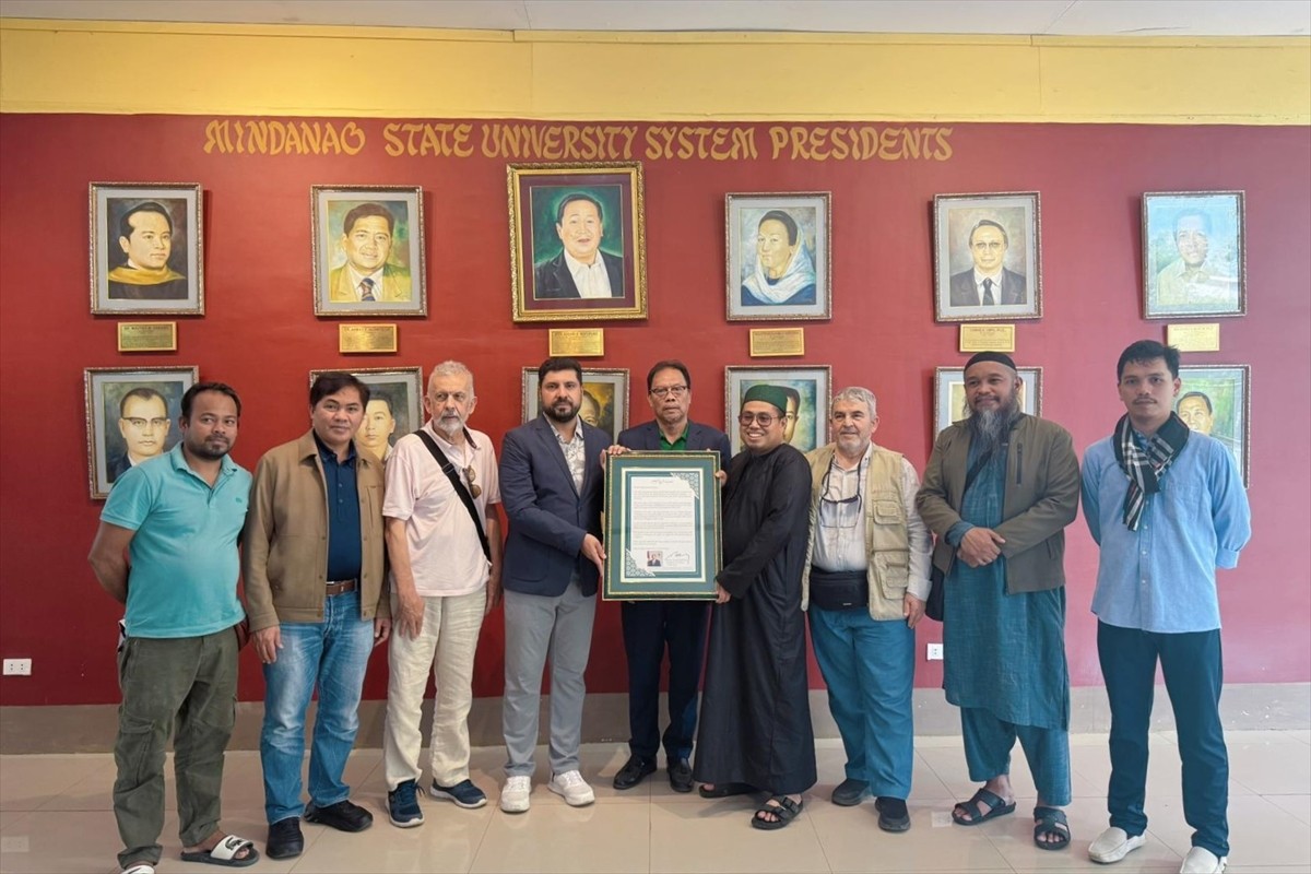 Sultan 2. Abdülhamid'in 137 yıl önce Filipinler'in Mindanao bölgesine gönderdiği Kur'an-ı Kerim...