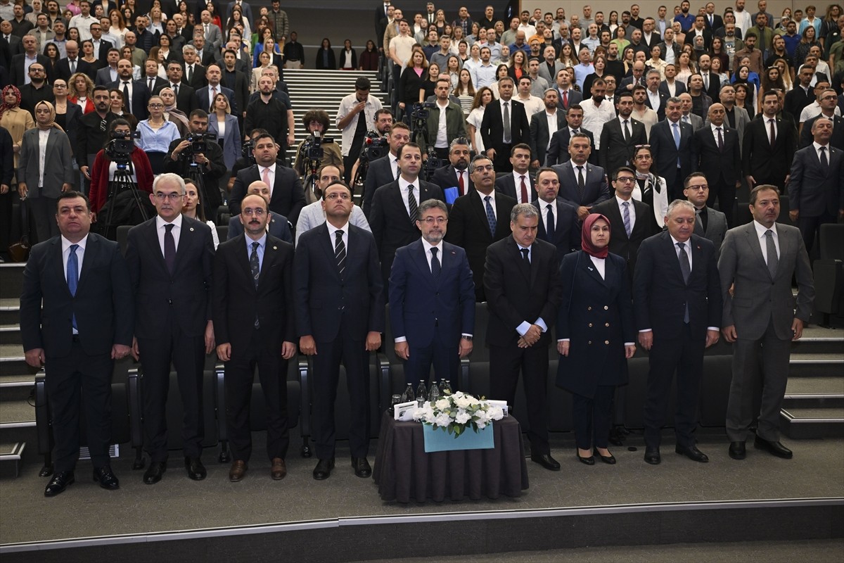 Tarım ve Orman Bakanı İbrahim Yumaklı, Devlet Su İşleri (DSİ) Genel Müdürlüğü'nde yapılan "Türkiye...