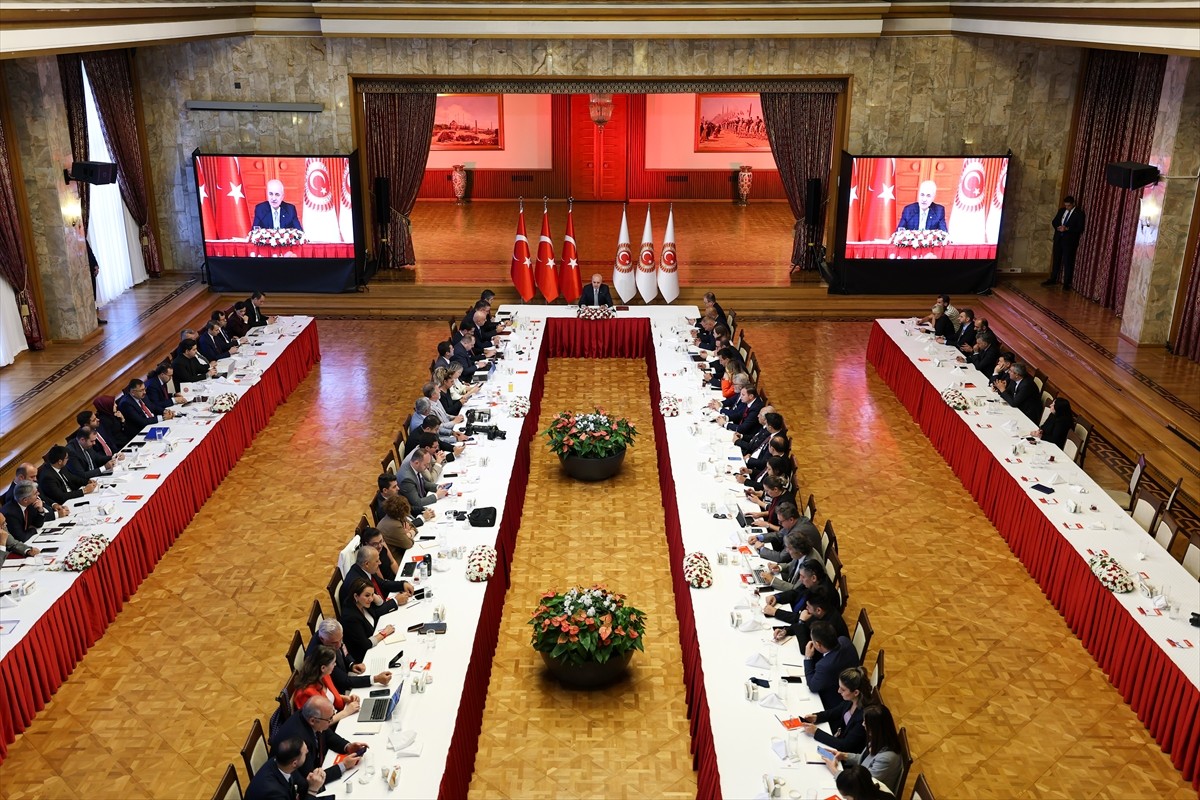 TBMM Başkanı Numan Kurtulmuş, Meclis Tören Salonu'nda düzenlediği 28. Dönem 3. Yasama Yılı...
