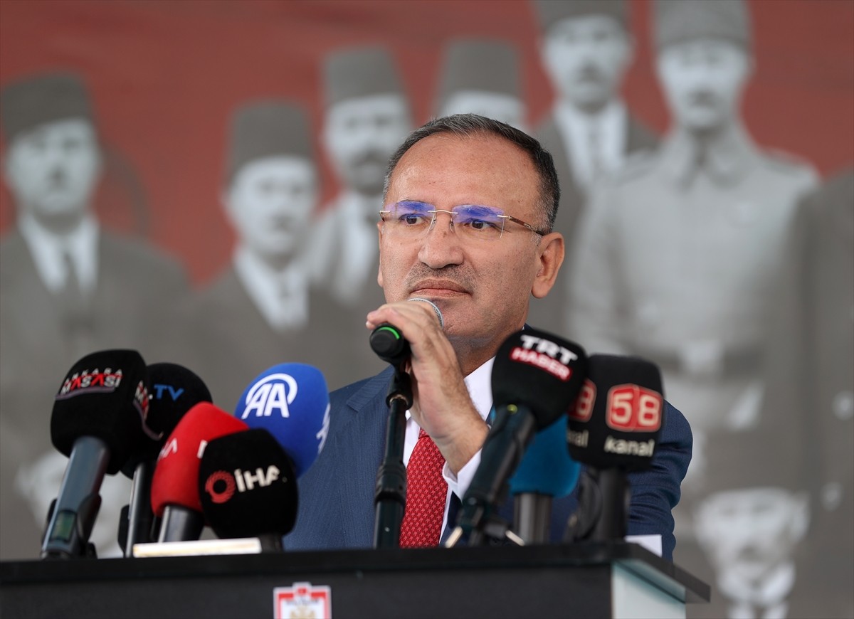 TBMM Başkanvekili Bekir Bozdağ, ulusal kurtuluş mücadelesine ışık tutan kararların alındığı Sivas...