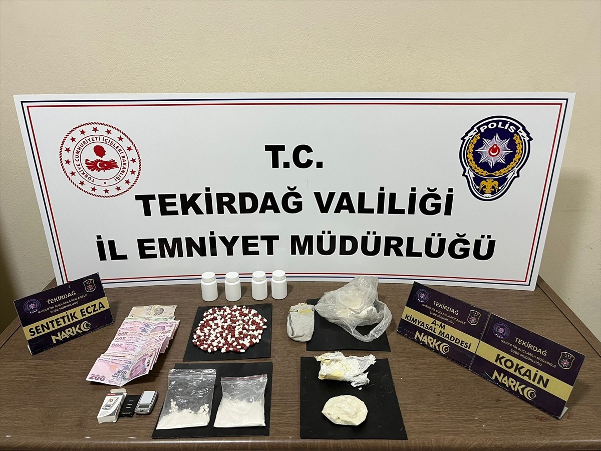 Tekirdağ'da uyuşturucu operasyonlarında gözaltına alınan 10 şüpheli tutuklandı. Adreslerde, 875...