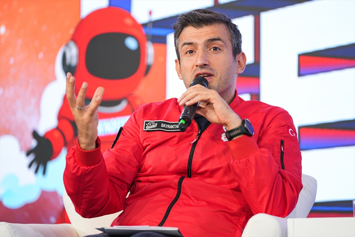 TEKNOFEST Yönetim Kurulu ve Türkiye Teknoloji Takımı Vakfı (T3 Vakfı) Mütevelli Heyeti Başkanı...