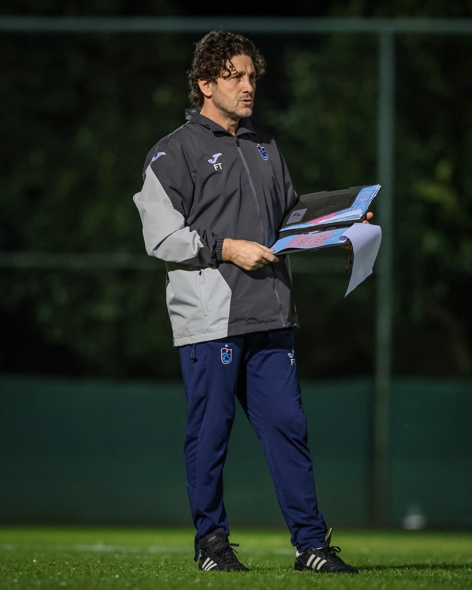 Trabzonspor, Trendyol Süper Lig'in 7. haftasında Mısırlı.com.tr Fatih Karagümrük ile deplasmanda...