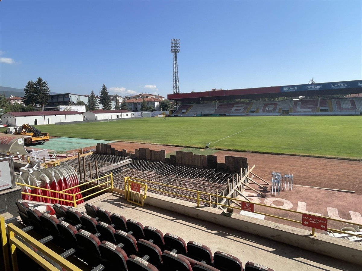Trendyol 1. Lig'de mücadele eden Boluspor'un maçlarını oynadığı ancak altyapı yetersizliği...