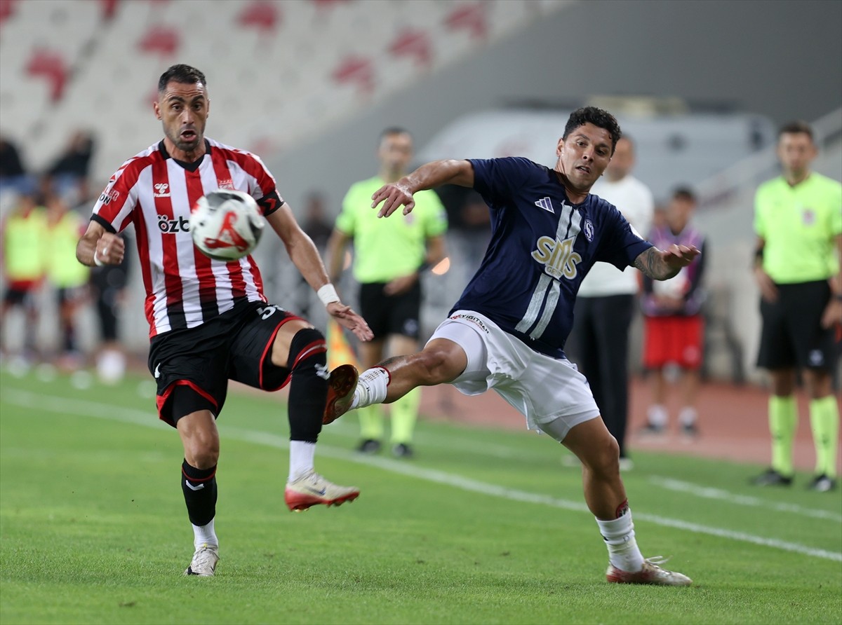 Trendyol 1. Lig'in 5. haftasında, Özbelsan Sivasspor ile SMS Grup Sarıyer, BG Grup 4 Eylül...