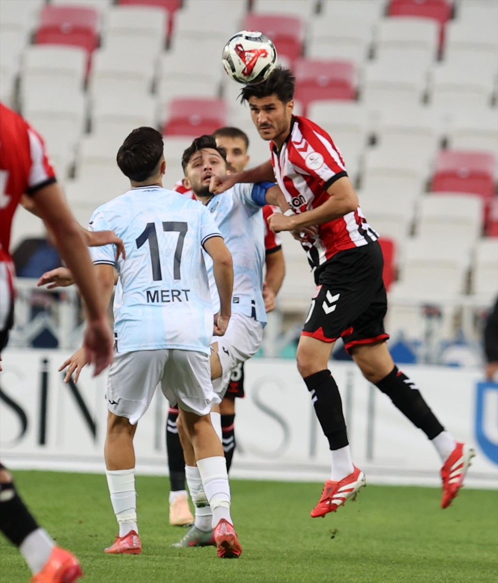 Trendyol 1. Lig'in 7. haftasında Özbelsan Sivasspor ile Adana Demirspor, BG Grup 4 Eylül...