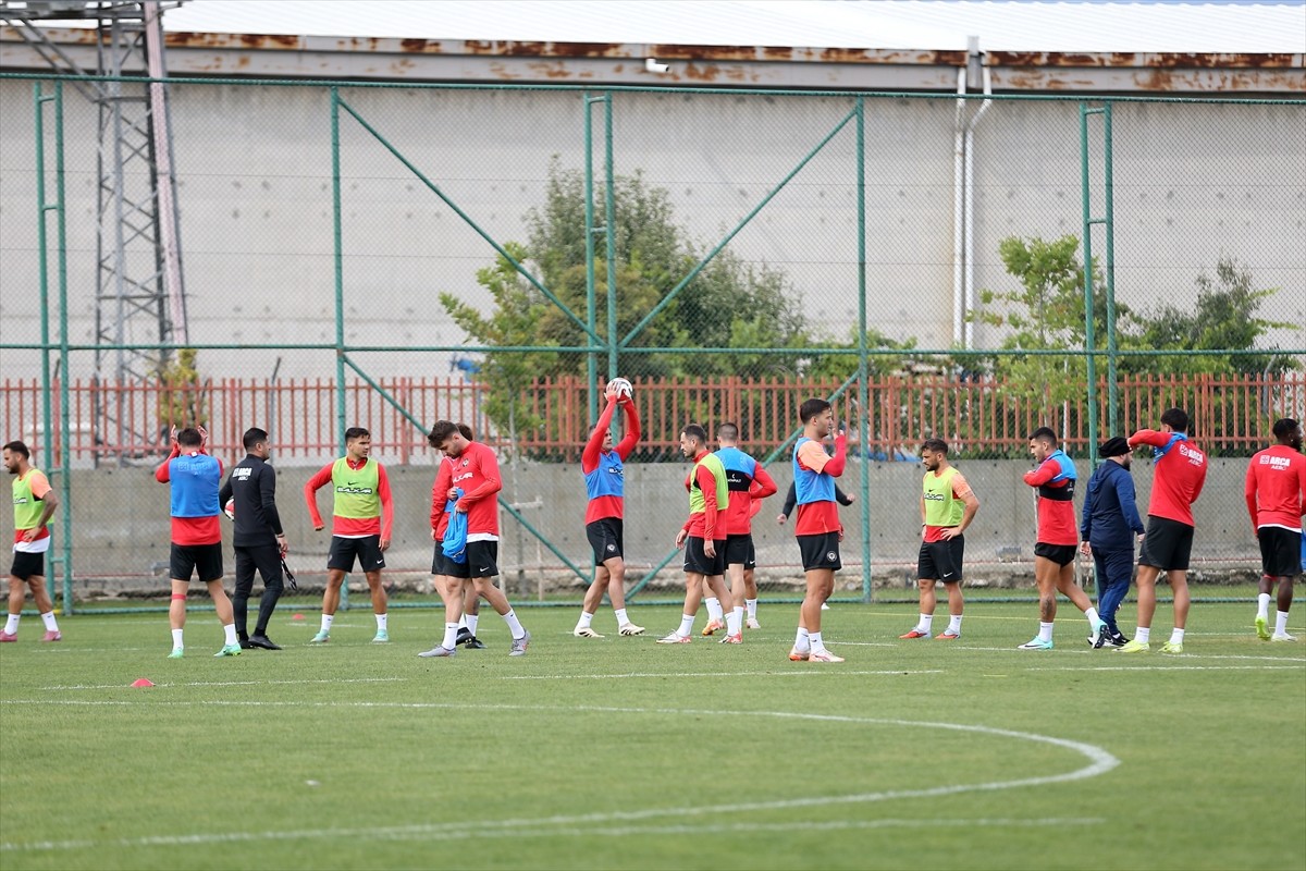 Trendyol 1. Lig ekiplerinden Arca Çorum FK, ligin 9. haftasında Çorum'da konuk edeceği Manisa FK...