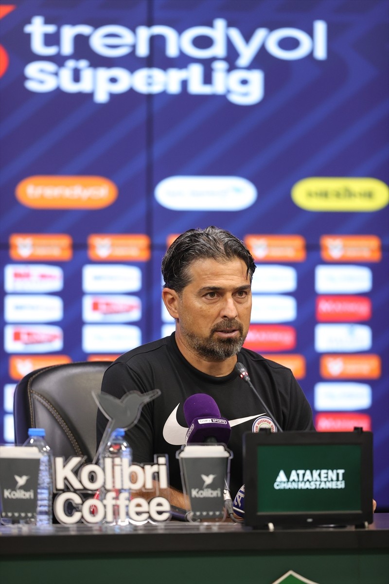 Trendyol Süper Lig'in 6. haftasında deplasmanda Kocaelispor ile 1-1 berabere kalan Çaykur...