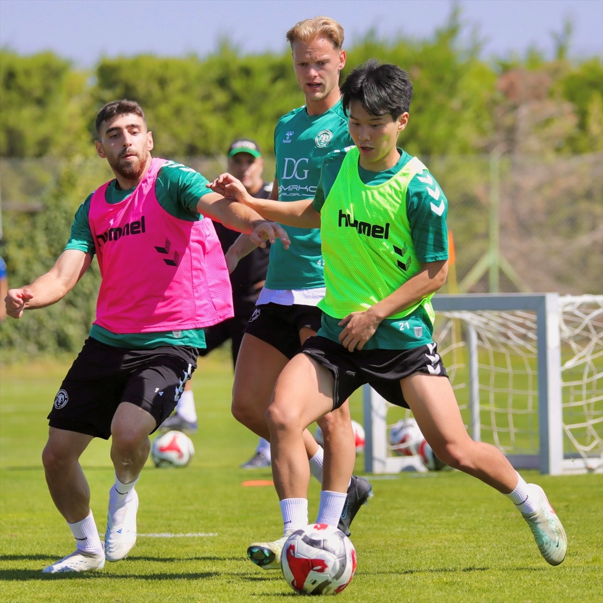 TÜMOSAN Konyaspor, Trendyol Süper Lig'in 6. haftasında Galatasaray'a konuk olacağı maçın...