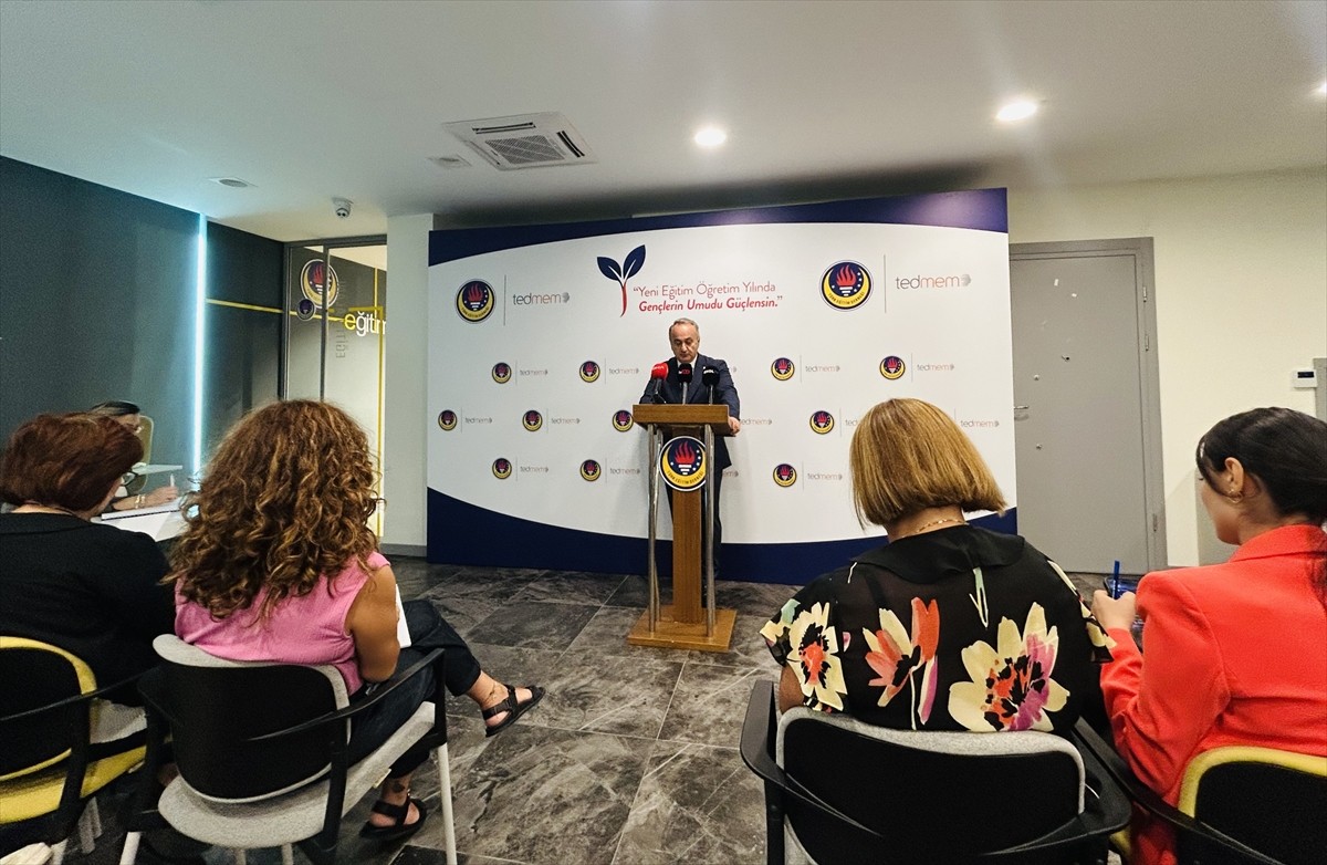 Türk Eğitim Derneği (TED) Genel Başkanı Selçuk Pehlivanoğlu, 2025-2026 eğitim öğretim yılı...