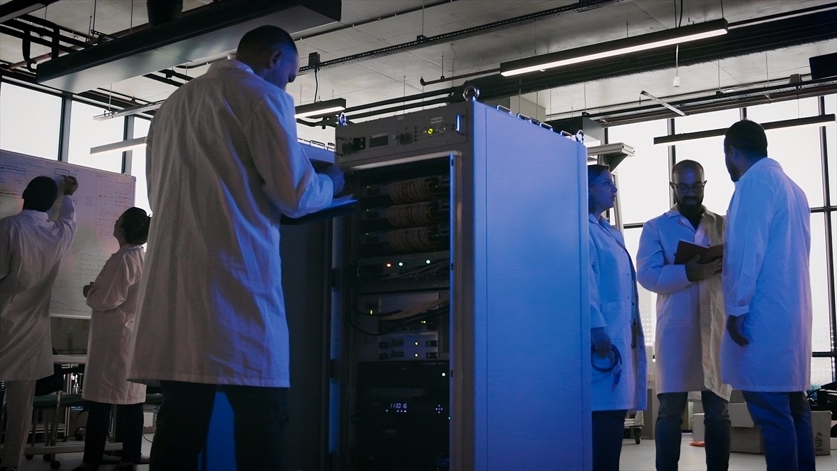 Türk savunma sanayisinde HAVELSAN'ın geliştirdiği gemi ve denizaltıların "kalbi" olan Platform...