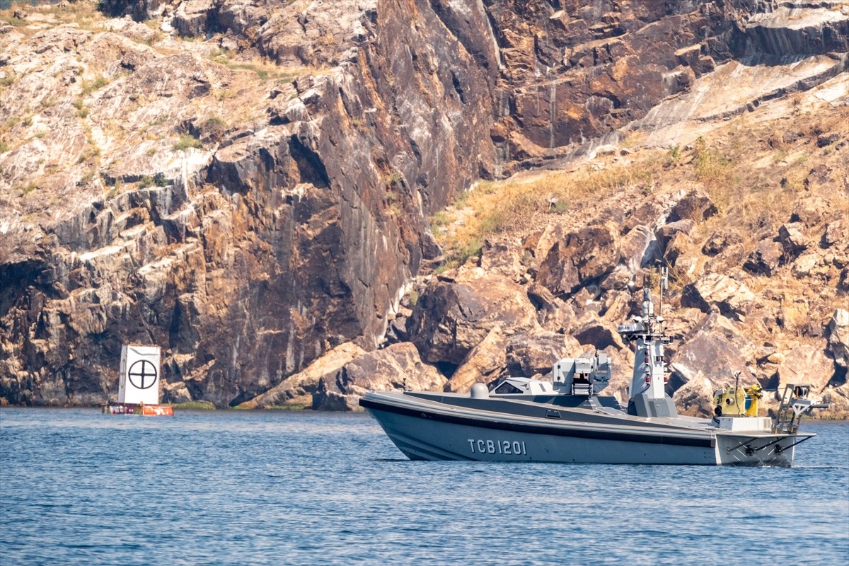 Türk savunma sanayisindeki insansız sistemlere yönelik kabiliyetleri deniz platformlarıyla...