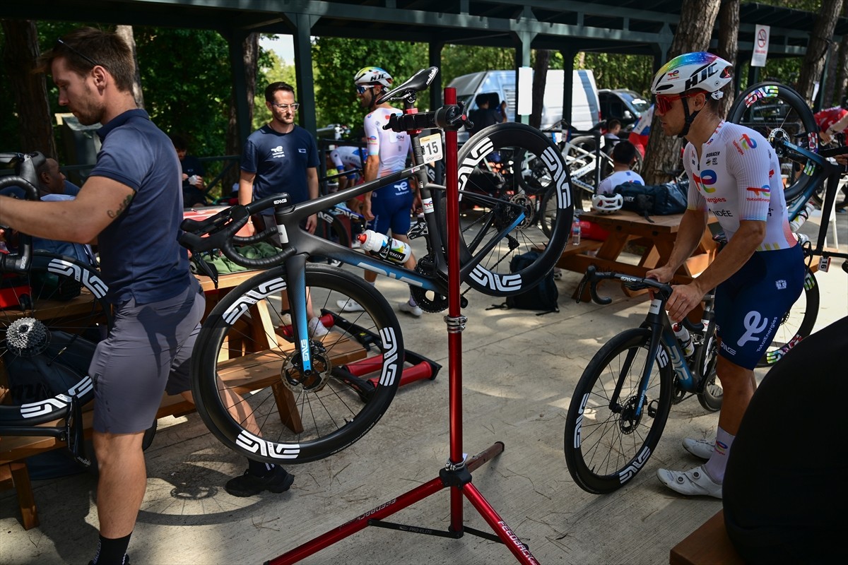 Uluslararası İstanbul Bisiklet Turu'nun (Tour of İstanbul) 1. etabı, Beykoz'da başladı. Türkiye...