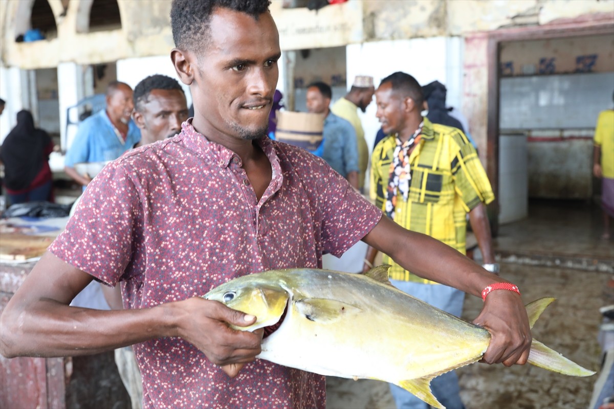 Yaklaşık 3 bin 300 kilometre sahil şeridiyle Somali’nin başkenti Mogadişu'nun popüler sahil...