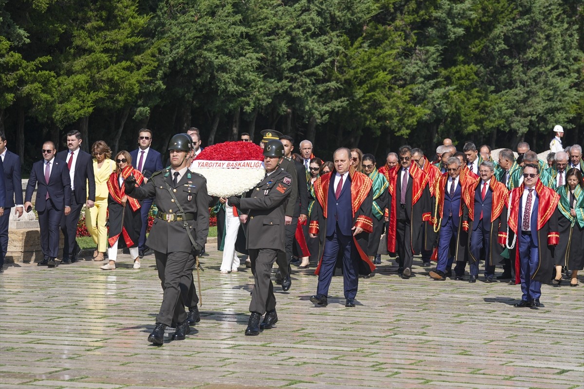Yargıtay Başkanı Ömer Kerkez başkanlığındaki heyet, 2025-2026 adli yıl açılışı dolayısıyla...
