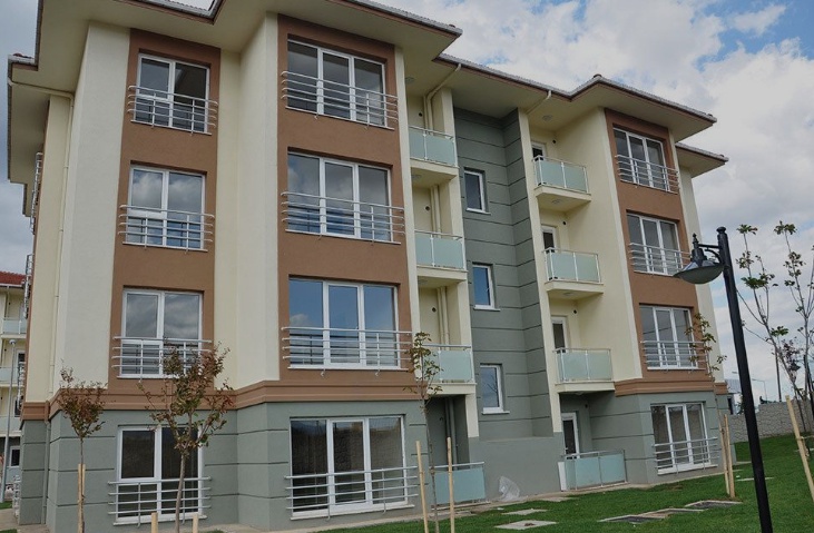 Yargıtay Kararı: Cam Balkon ve Dış Cephe Müdahalelerinde Komşu Onayı Şartı