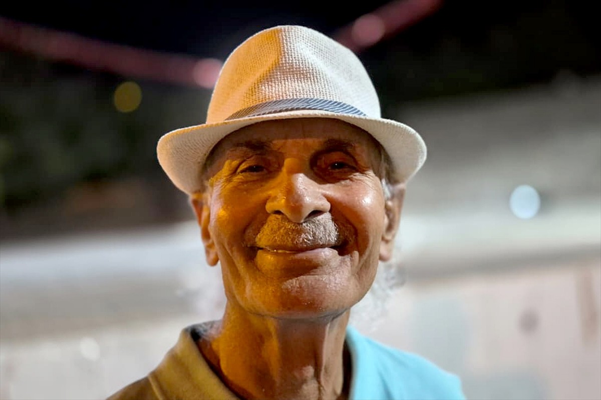 Yönetmenliğini Ceyhan Kandemir'in üstlendiği uzun metraj sinema filmi "Kelebeklerin Uyuduğu...