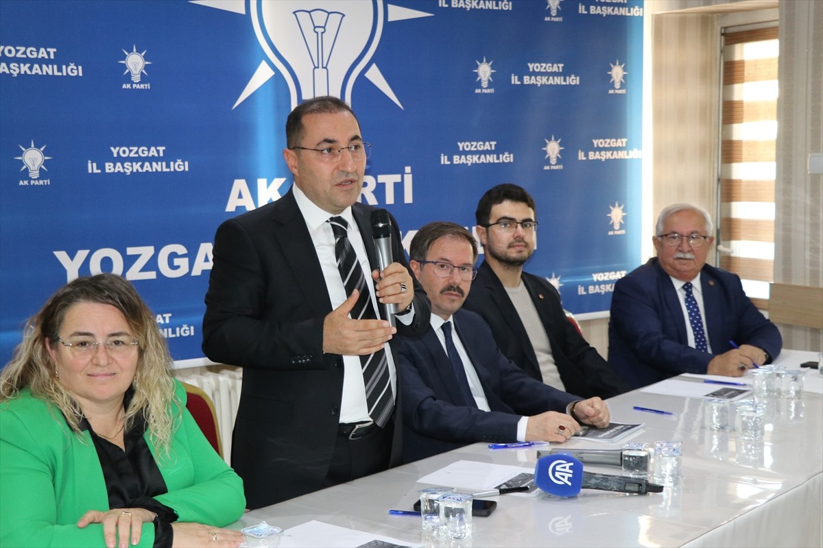 Yozgat'ta yeşil dönüşüm ve iklim farkındalığı programı yapıldı. AK Parti İl Başkanlığında...