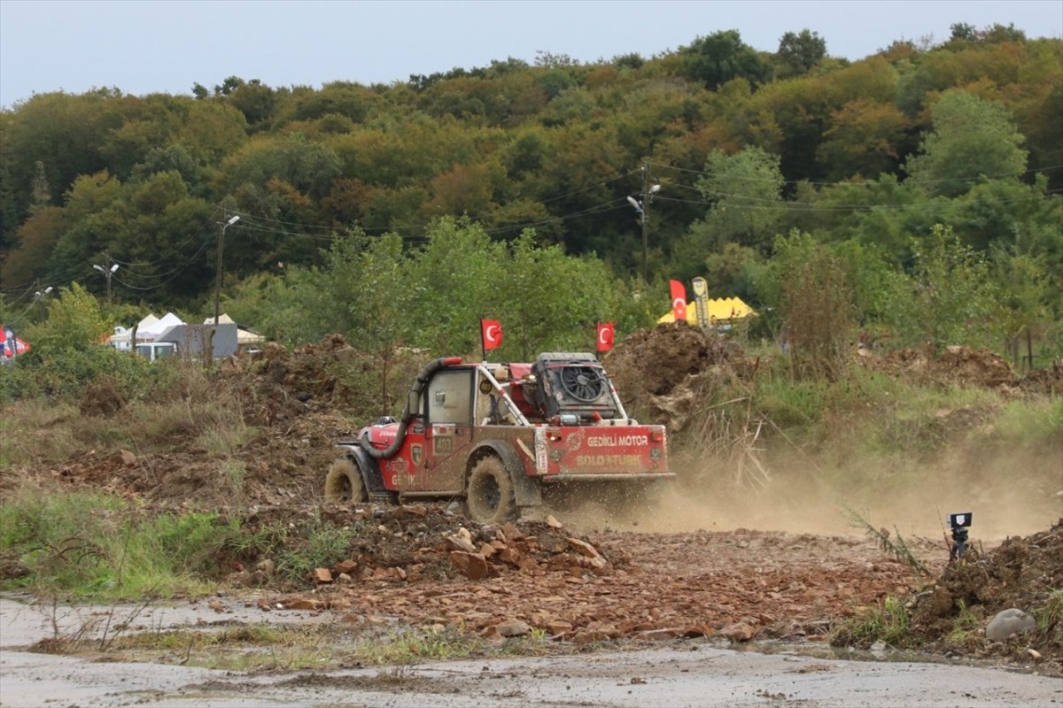 18. Karadeniz Off-Road Kupası'nın 5. ayak yarışı Ordu'da gerçekleştirildi.