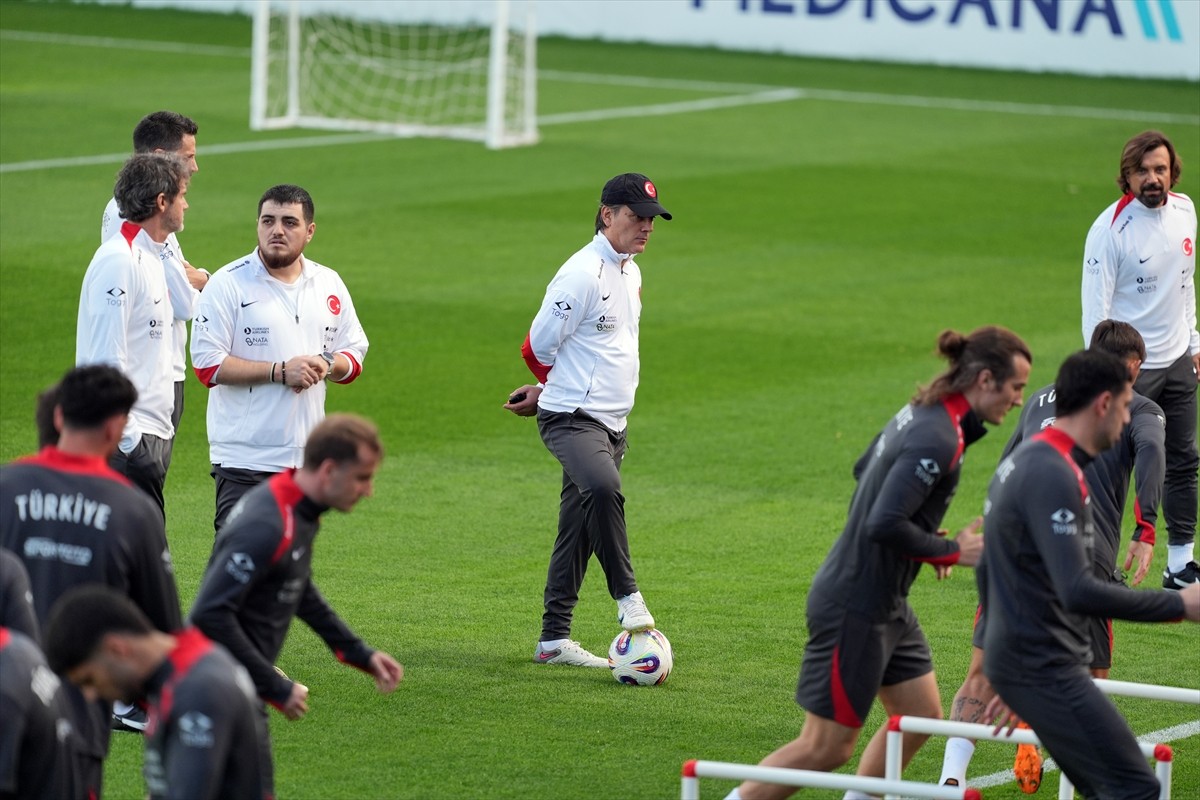 2026 FIFA Dünya Kupası Avrupa Elemeleri'nde 11 Ekim Cumartesi günü deplasmanda Bulgaristan ve 14...