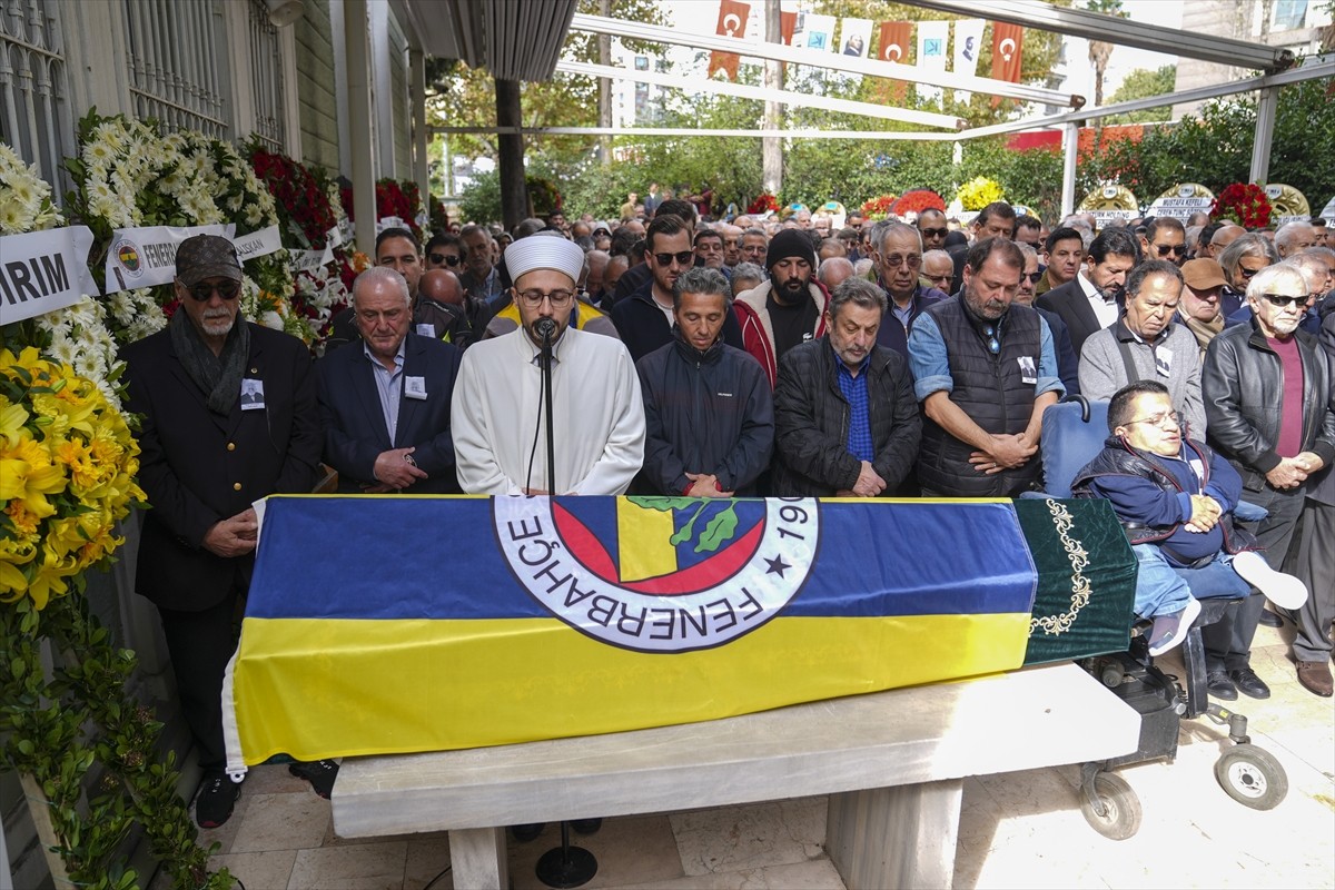 69 yaşında vefat eden Türk spor basınının önde gelen isimlerinden gazeteci ve yazar Faik Çetiner...