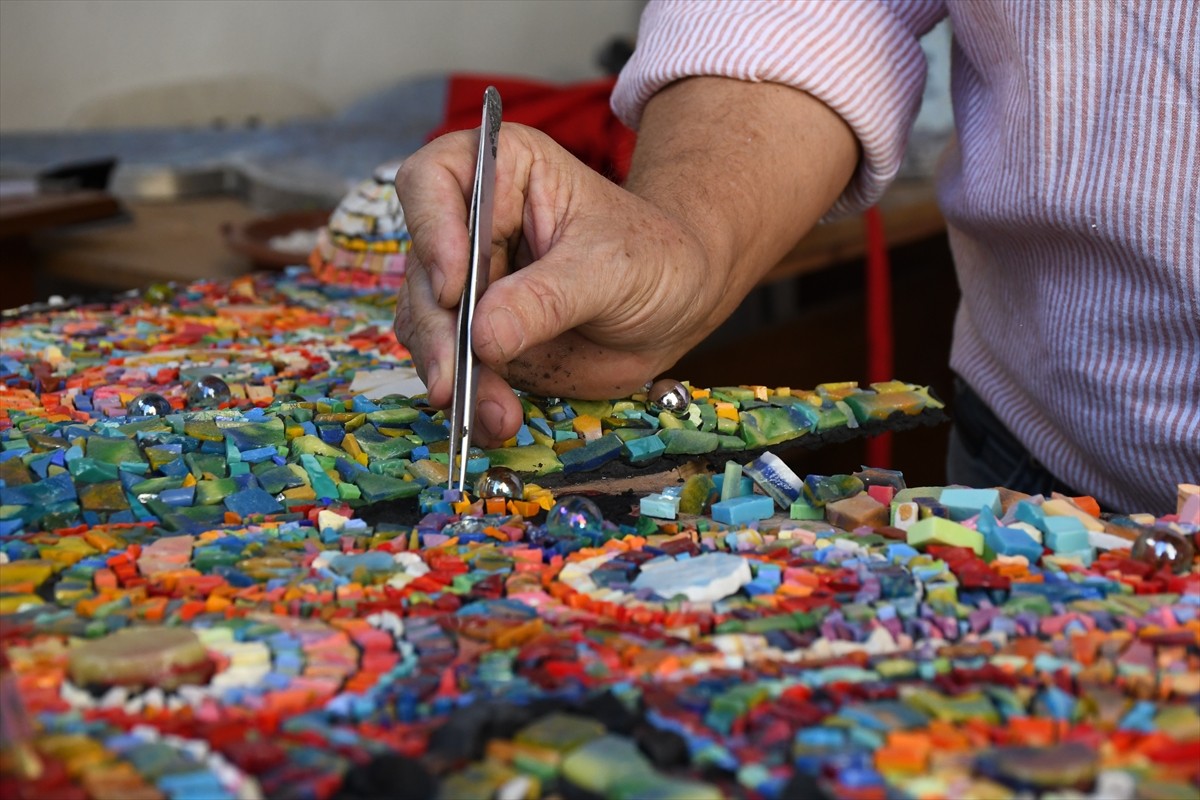 Adana Büyükşehir Belediyesi tarafından düzenlenen "5. Uluslararası Adana Çağdaş Mozaik Sempozyumu"...