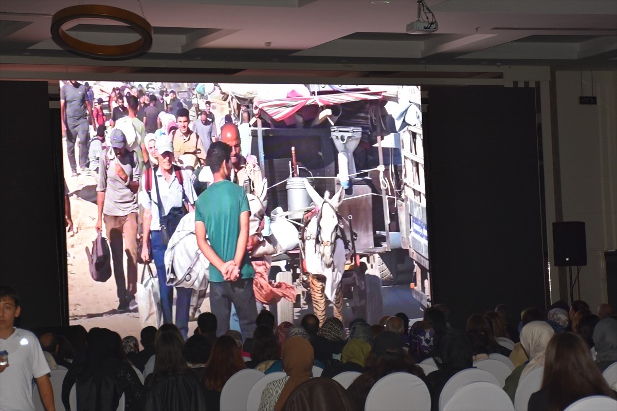 Afyonkarahisar Valiliği ev sahipliğinde, Anadolu Kültür ve Sanat Meclisi Derneği tarafından...