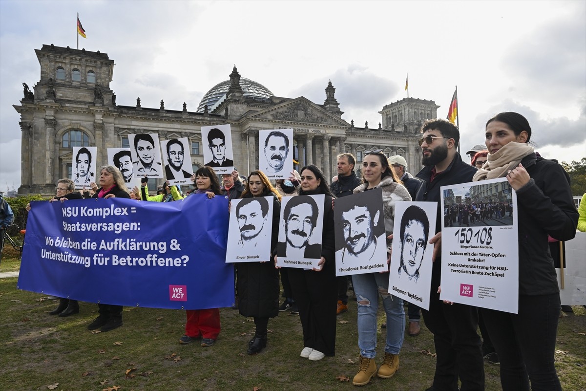 Almanya'da 2000-2007 yılları arasında 8'i Türk 10 kişiyi katleden Nasyonal Sosyalist Yeraltı (NSU)...