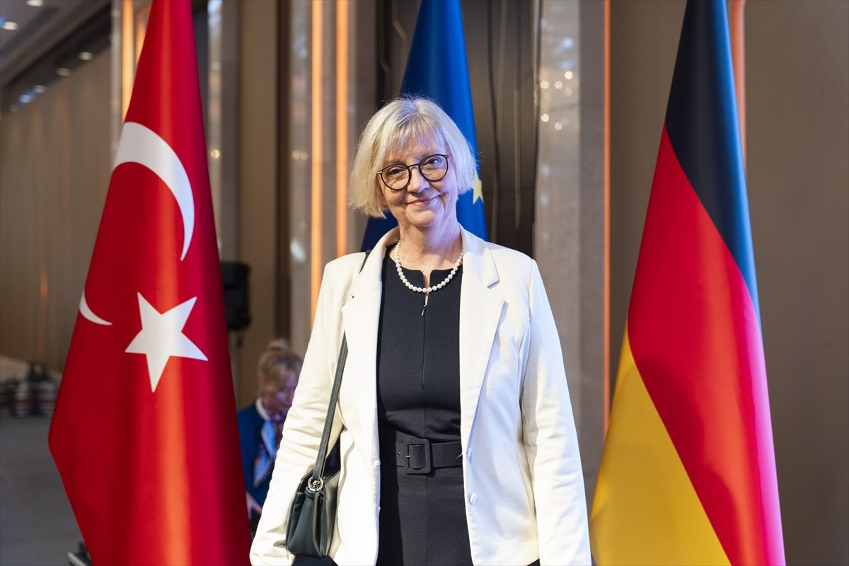 Almanya'nın İstanbul Başkonsolosluğunca Almanya Birlik Günü resepsiyonu düzenlendi. Almanya'nın...