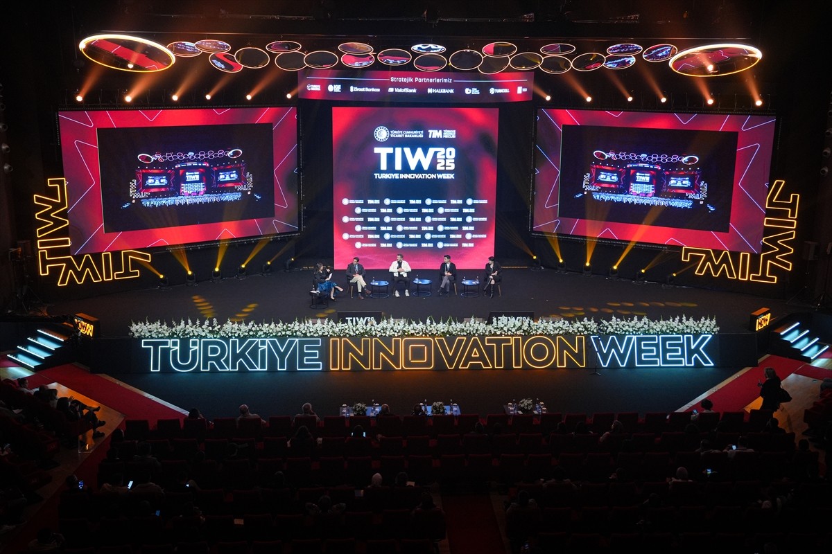 Anadolu Ajansı’nın (AA) global iletişim ortağı olduğu Haliç Kongre Merkezi’nde, Türkiye...