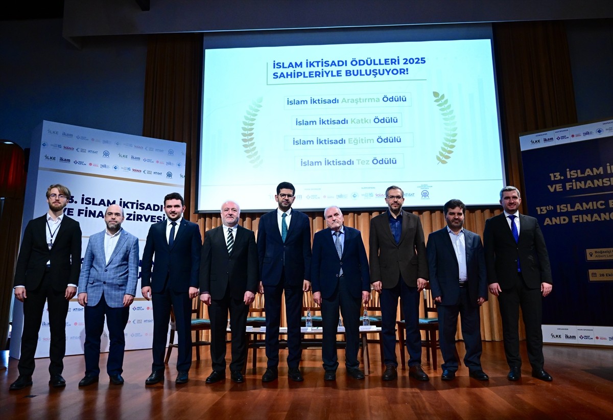 Anadolu Ajansının (AA) Global İletişim Ortağı olduğu, İLKE Vakfı bünyesinde faaliyet gösteren...