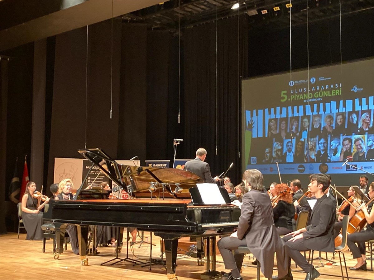 Anadolu Üniversitesi Devlet Konservatuvarı tarafından düzenlenen "5'inci Uluslararası Piyano...