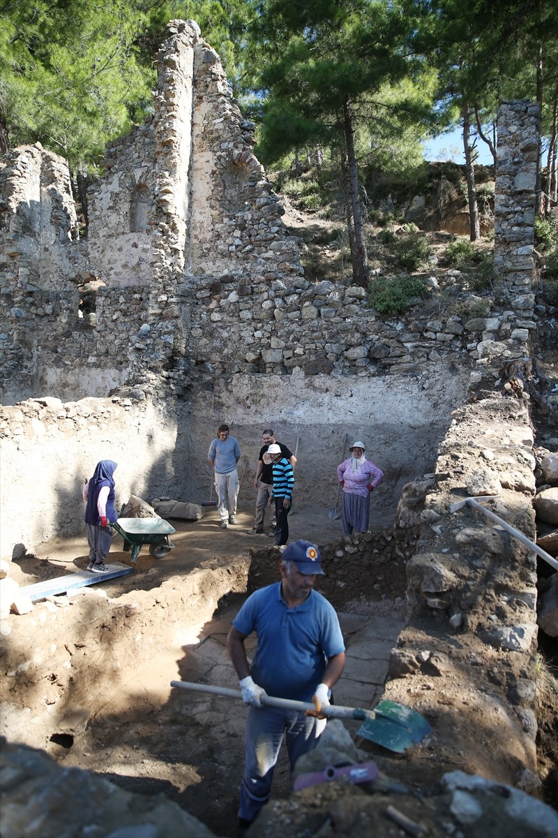 Antalya'nın Alanya ilçesindeki Syedra Antik Kenti'nde milattan sonra 5 ila 7. yüzyılda yapıldığı...
