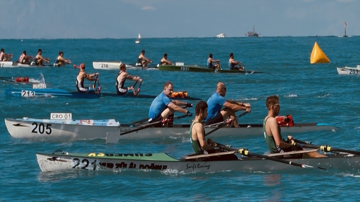 Avrupa Deniz Küreği ve Sahil Sürat Şampiyonası, Antalya'nın Manavgat ilçesinde başladı. Çamiçi...
