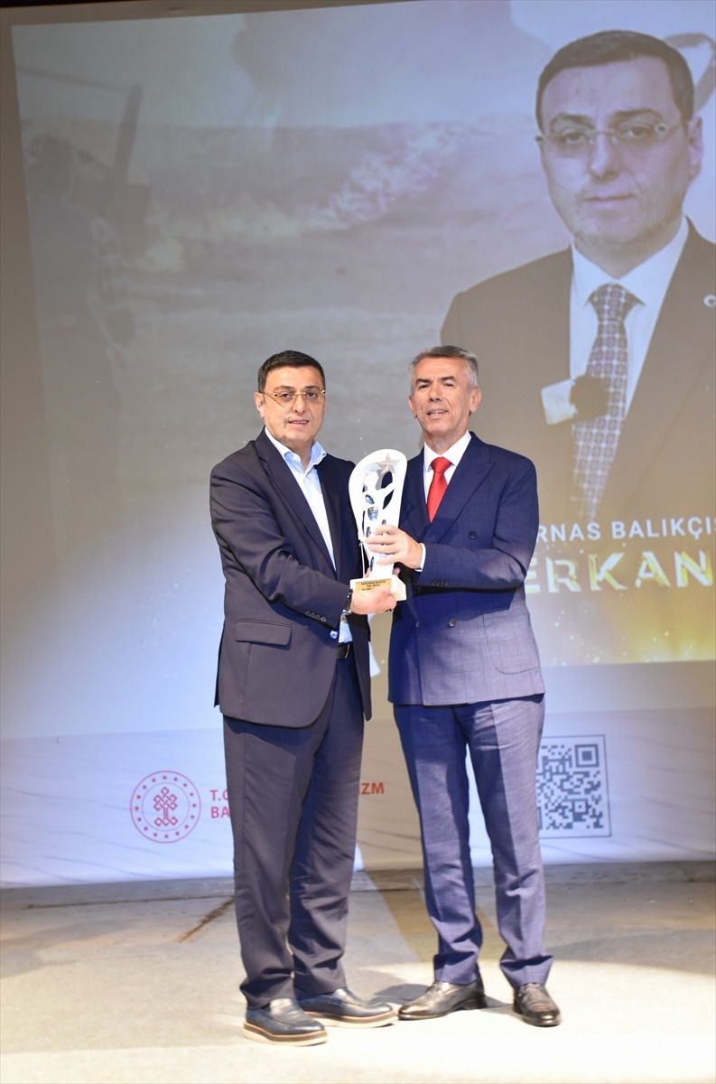 Buğday tarlasında çıkan yangında vücudunun büyük bölümünde yanıklar oluşan ve ellerini kaybeden AK...