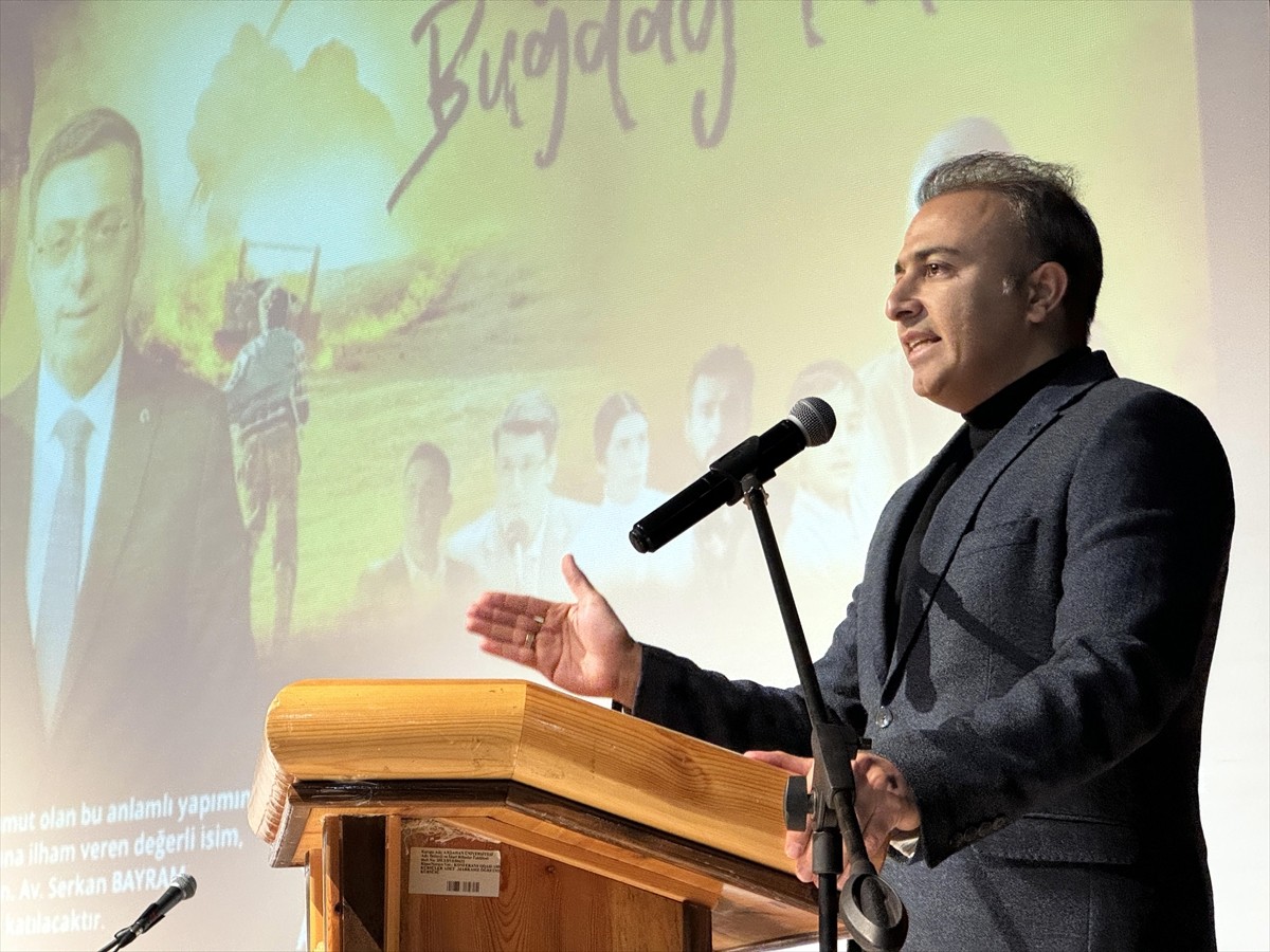 Buğday tarlasında çıkan yangında vücudunun büyük bölümünde yanıklar oluşan ve ellerini kaybeden AK...