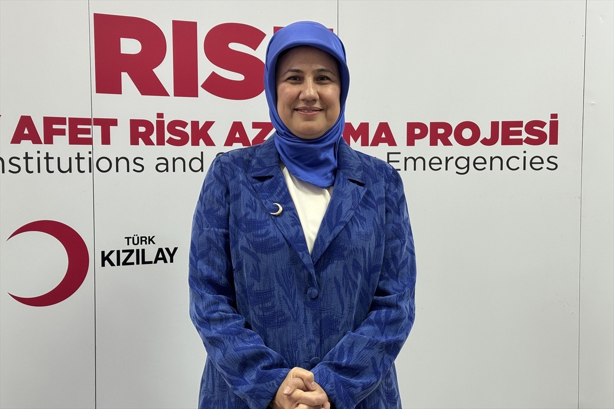 Çeşitli temaslarda bulunmak üzere Elazığ'a gelen Türk Kızılay Genel Başkanı Fatma Meriç Yılmaz, 7...